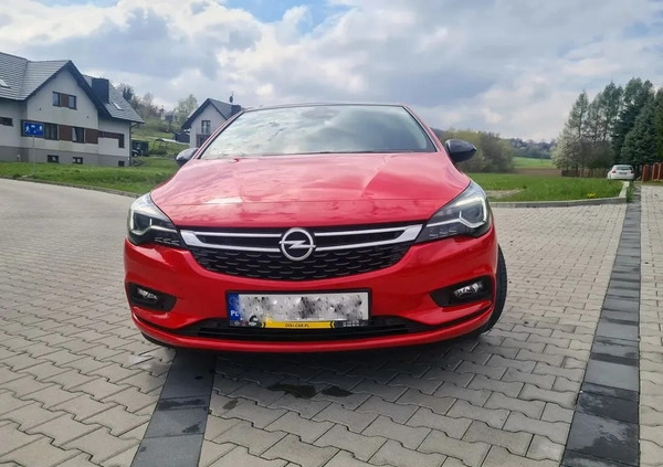 Opel Astra cena 69900 przebieg: 130000, rok produkcji 2018 z Wieliczka małe 232